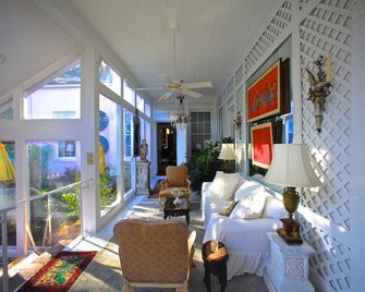 Sunnyside Bed & Breakfast - נאצ'ז - סלון