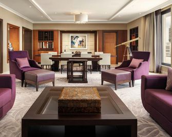 Sheraton Bratislava Hotel - ברטיסלבה - טרקלין
