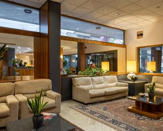 Hotel Minerva - ארצו - לובי