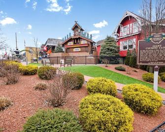 Apartment on Broadway St - L - Sugarcreek