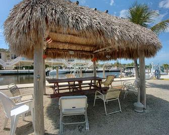 Reef Resort - Peaceful Getaway - Marathon - Patio