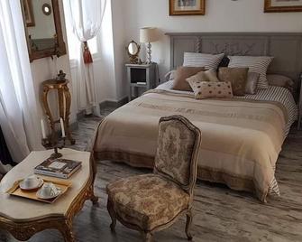 La Villa Des Remparts - Labastide-d'Armagnac - Bedroom