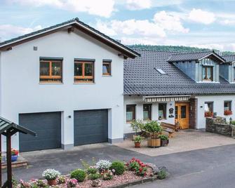 Nice Apartment In Gräfendorf - Gräfendorf - Edificio