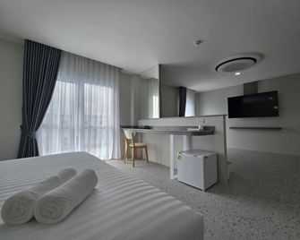 One Budget Hotel Chiangrai Bypass-East - Chiang Rai - Soveværelse