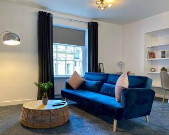 Sun Street Aparthotel - Lancaster - Living room
