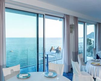 Hotel Bristol - Vietri sul Mare
