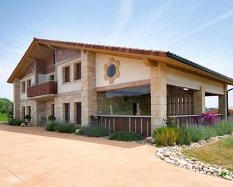 Olivi1948 - Boutique Guest House - Usúrbil - Edificio