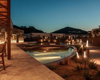 Laguna Coast Resort, Small Luxury Hotels of the World - Stelida - Zwembad