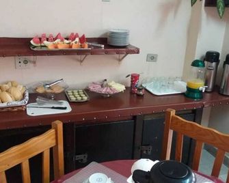Hotel Sao Nicolau - Taubaté - Buffet