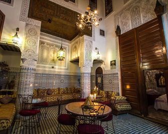 دار لالا كينزا - فاس - ردهة