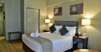 Cresta Jameson Hotel - Harare - Bedroom