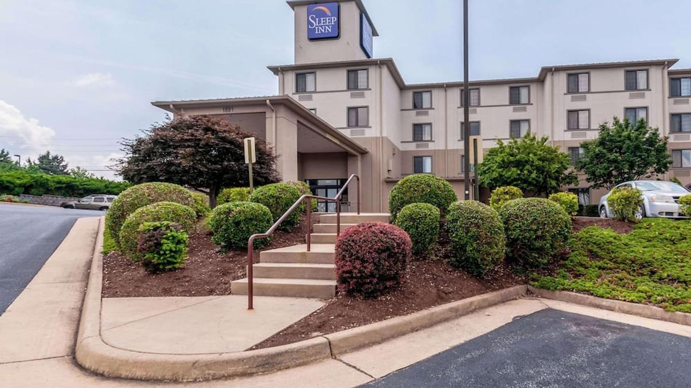 Sleep Inn and Suites Harrisonburg near University