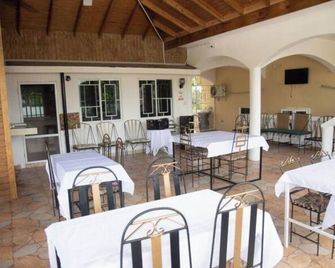 A Rooftop View, Comfort & Event-Ready Spaces - #02 - Negril - Restaurant