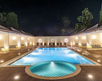 Hakuna Maldives - Thoddoo - Pool