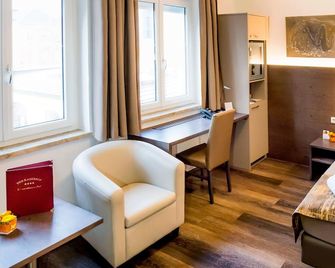 Der Kaiserhof Ried - Ried im Innkreis - Bedroom
