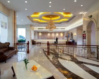 Vienna Hotel Huizhou Zhongxin - Huizhou - Lobby
