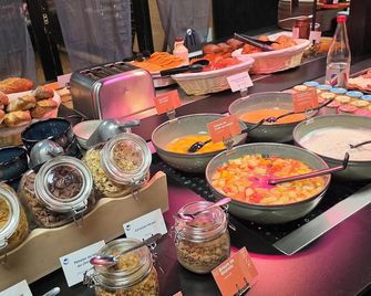 Campanile Aurillac - Aurillac - Buffet