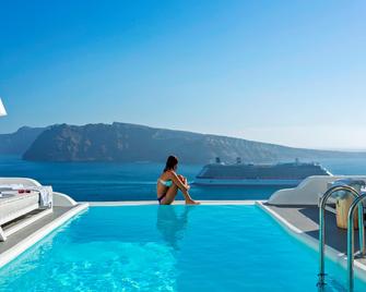 Charisma Suites - Oia