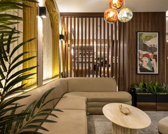 Garner Hotel Istanbul - Airport Arnavutkoy By IHG - Istanbul - Gebäude