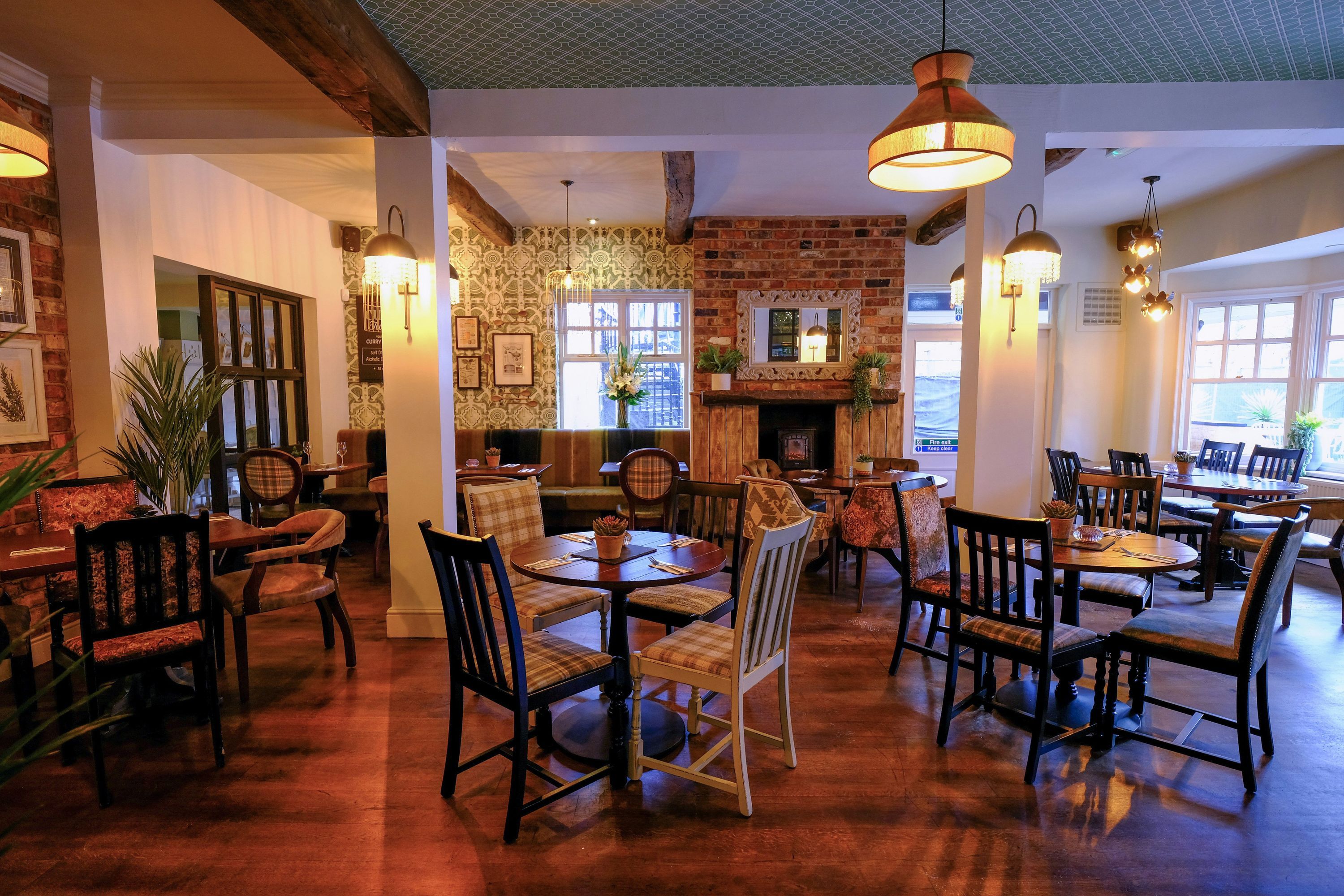 The Governors` House By Greene King Inns - Cheadle - מסעדה