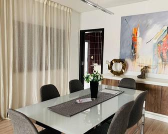 Modern Flat near Lisbon with Garage - Seixal - Salle à manger