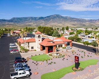 Lux Verde Hotel - Cottonwood - Budynek