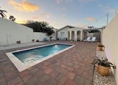 Cozy house Aruba - Noord - Piscina