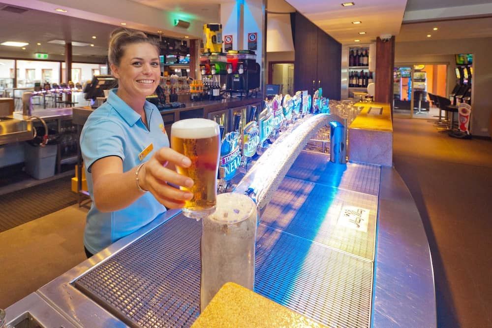 هوي موي باكباكرز - هوستل