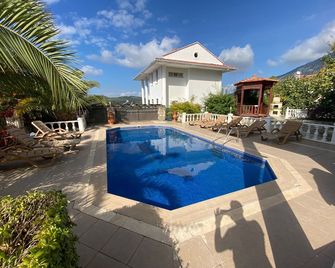 Villa near Blue Lagoon - Fethiye - Piscine
