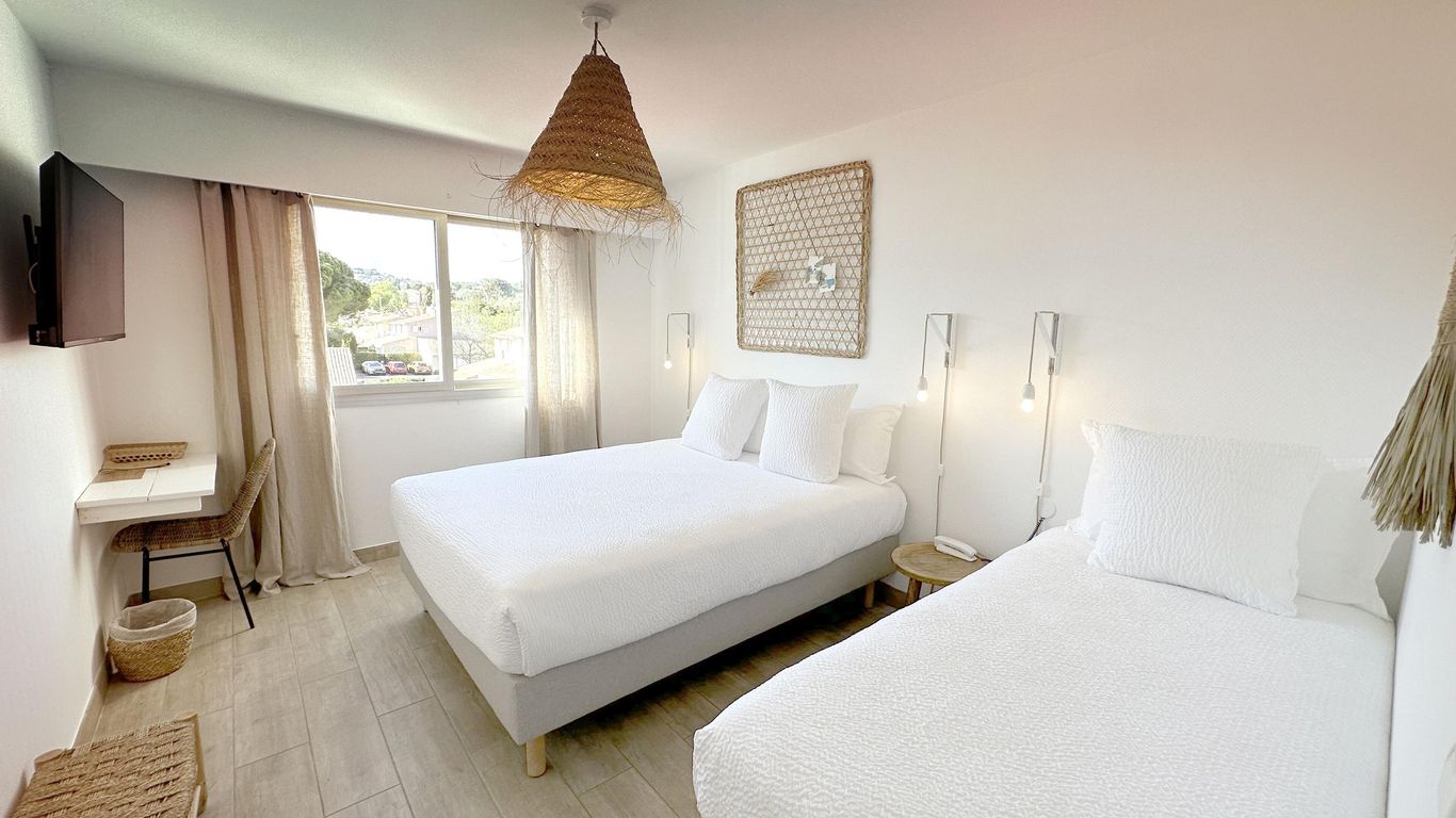 بلانك سابل أوتيل