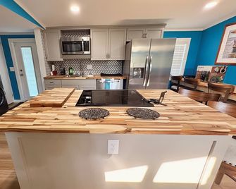 The Brannon at Lake Sinclair - Milledgeville - Kitchen
