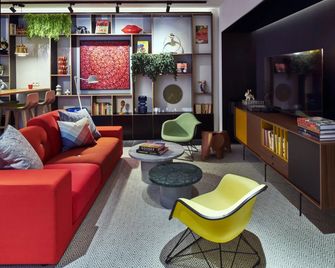 citizenM Paris Opera - Paris - Lounge