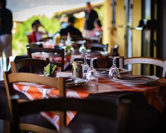 Agriturismo Lu Nodu - Aglientu - Restaurant
