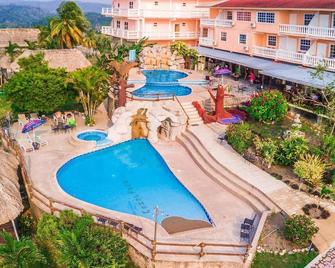 Stunning views ‘deluxe Cabana’, walk to town- CPH - San Ignacio - Pool