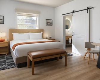 Dr. Wilkinson's Backyard Resort and Mineral Springs, a Member of Design Hotels - Calistoga - Bedroom