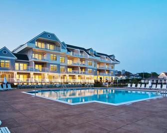 Water's Edge Resort and spa w indoor and outdoor pool and beach. Condo Sleeps 4 - Westbrook - Piscine