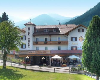 Alpenlife Hotel Someda - Moena - Edificio