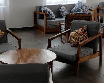 Hôtel Marbella - Lomé - Wohnzimmer