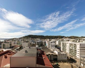 Oaks Wellington Hotel - Wellington - Balcony