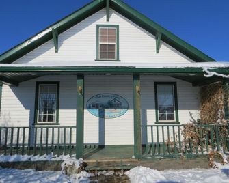 That Country Place B&B - Hanna - Edificio