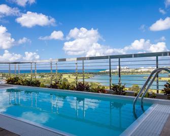 Blue Marine Penthouse - Lowlands - Pool