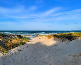 Hotel und Restaurant Windland - Dranske - Beach