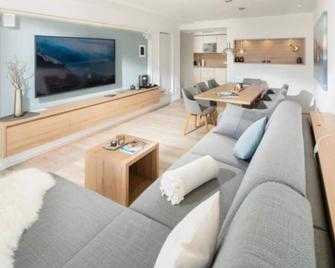 Suite Norderney Smart Seaside Germany - Grossefehn - Living room