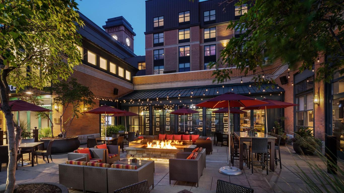 Residence Inn Minneapolis Downtown at The Depot by Marriott