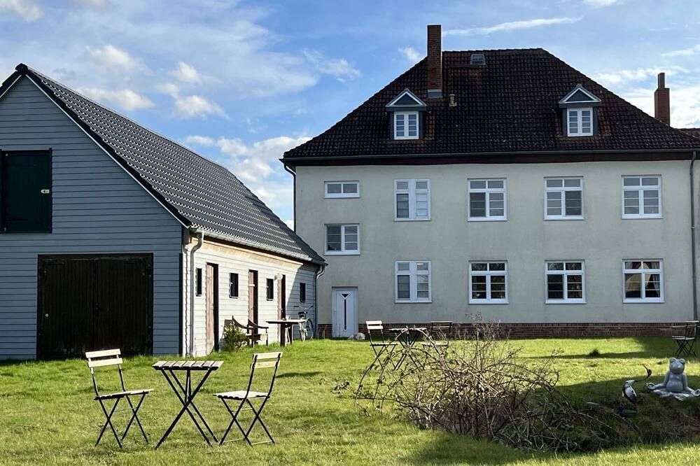 Landhaus Karnin - Vacation at The Peenestrom - Fewo3 - אוזדום - בניין