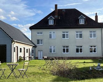 Landhaus Karnin - Vacation at The Peenestrom - Fewo3 - אוזדום - בניין