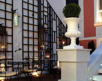Andromeda Boutique Hotel - Kastoria - Gebäude