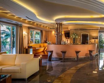 Hotel Kristal Palace - Tonelli Hotels - Adult Friendly - Riva del Garda - Lounge