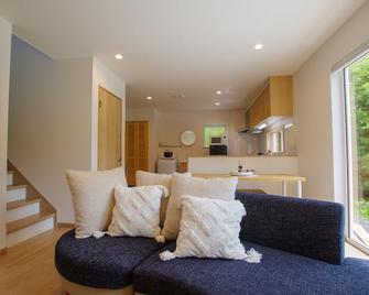 Furano Hidden Hill - Furano - Living room