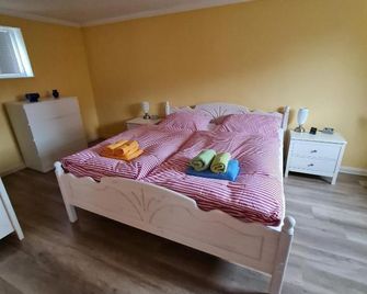 Ferienwohnung an der Dresdner Heide - Langebrück - Dresden - Slaapkamer